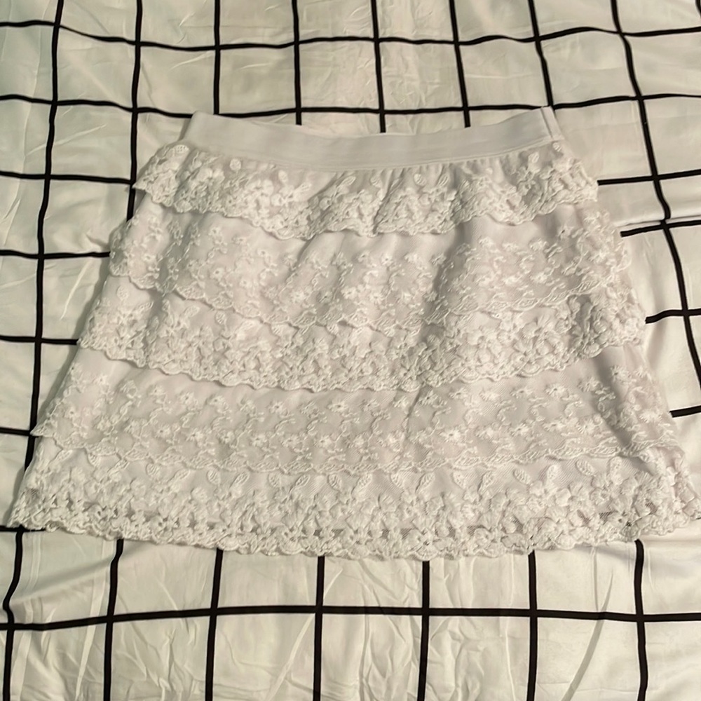 Girls Amy Byer lace skirt size XL